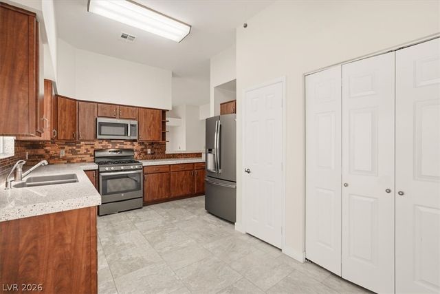 5537 Port Barrington Way, Las Vegas, NV 89130