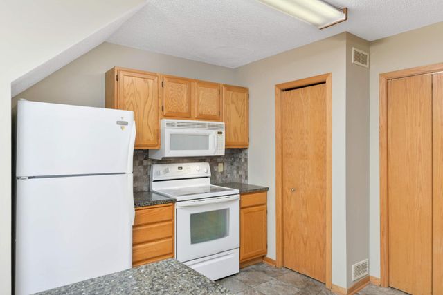 12932 Echo Lane, Apple Valley, MN 55124