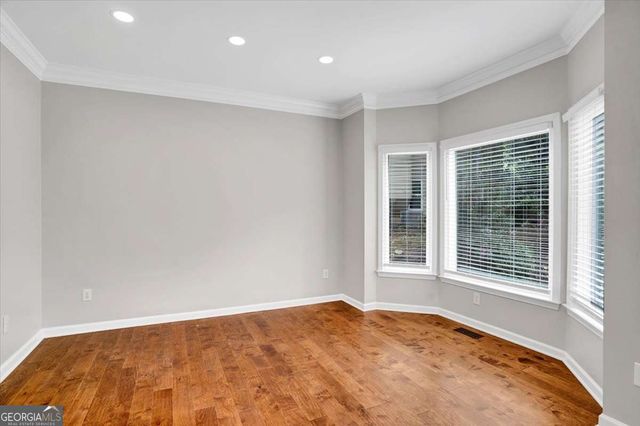 1364 Fallsbrook Way NW, Acworth, GA 30101