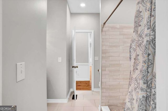 1364 Fallsbrook Way NW, Acworth, GA 30101