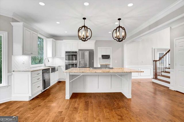 1364 Fallsbrook Way NW, Acworth, GA 30101