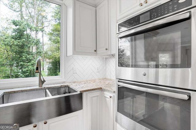 1364 Fallsbrook Way NW, Acworth, GA 30101