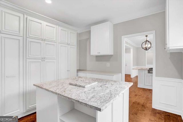 1364 Fallsbrook Way NW, Acworth, GA 30101