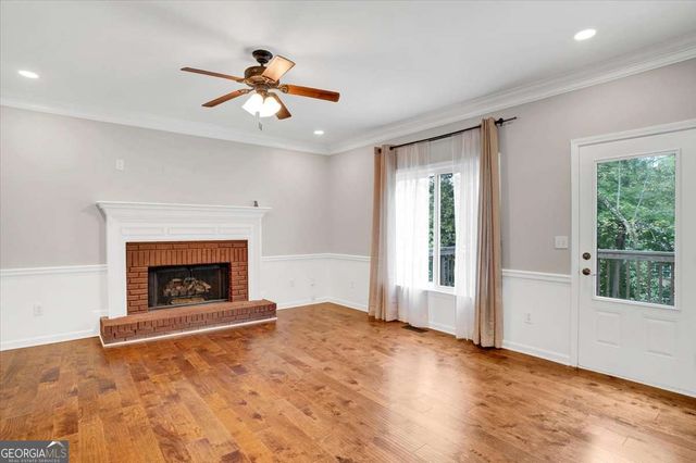 1364 Fallsbrook Way NW, Acworth, GA 30101