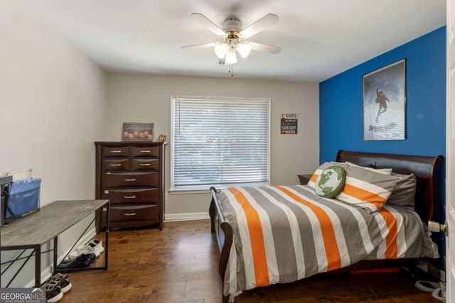 1364 Fallsbrook Way NW, Acworth, GA 30101