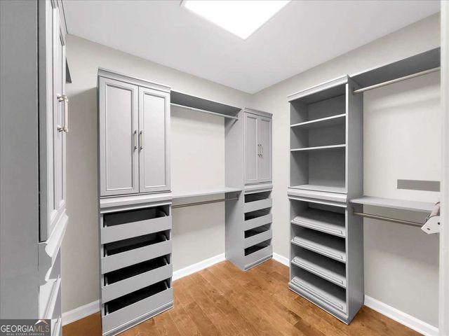 1364 Fallsbrook Way NW, Acworth, GA 30101