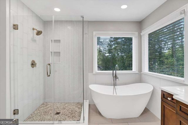 1364 Fallsbrook Way NW, Acworth, GA 30101