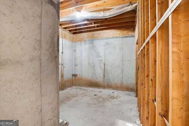 1364 Fallsbrook Way NW, Acworth, GA 30101