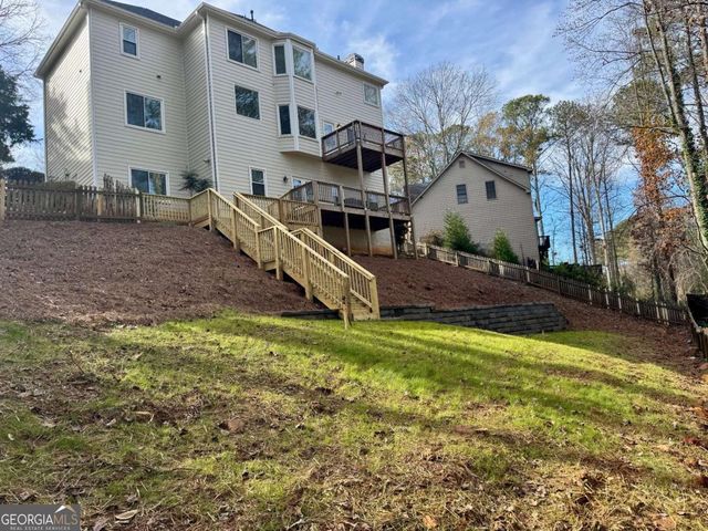 1364 Fallsbrook Way NW, Acworth, GA 30101