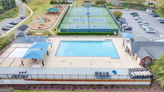 1364 Fallsbrook Way NW, Acworth, GA 30101