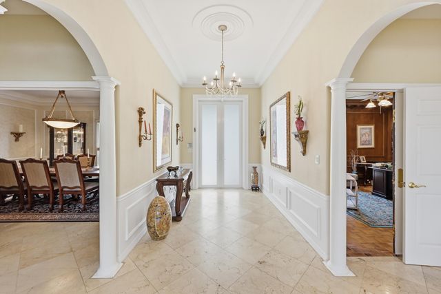 9001 N Lake Dasha Drive, Plantation, FL 33324