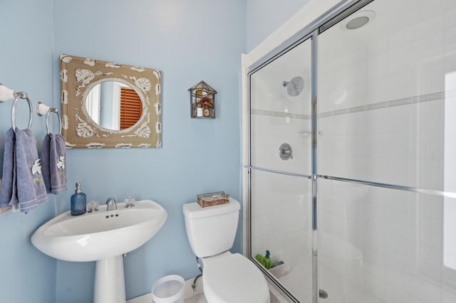 9001 N Lake Dasha Drive, Plantation, FL 33324