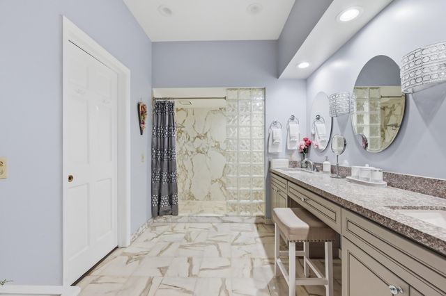 9001 N Lake Dasha Drive, Plantation, FL 33324