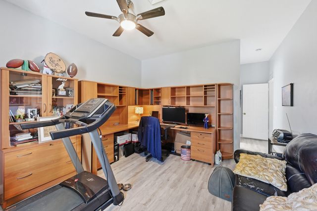 9001 N Lake Dasha Drive, Plantation, FL 33324