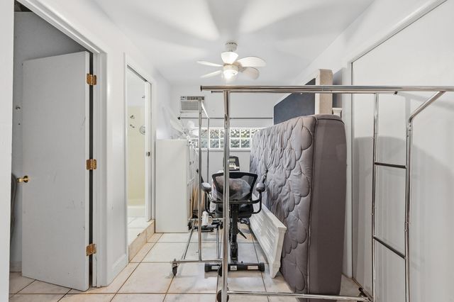 9001 N Lake Dasha Drive, Plantation, FL 33324
