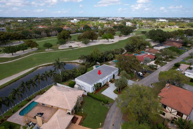 9001 N Lake Dasha Drive, Plantation, FL 33324