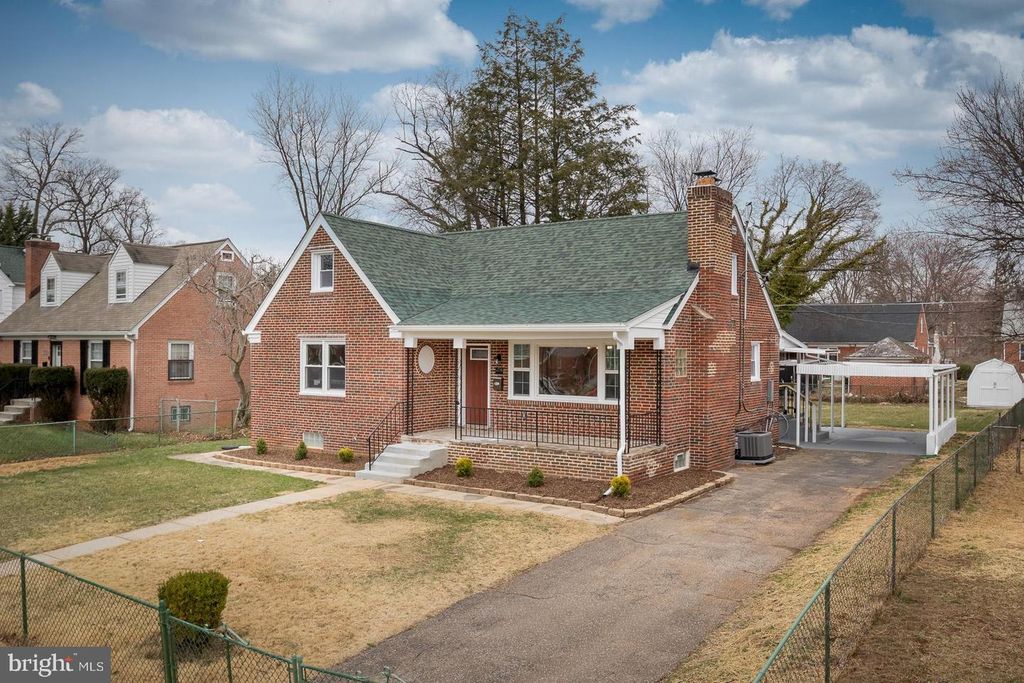 Image 1 of property listing at 3716 SYLVAN DR, Gwynn Oak, MD 21207