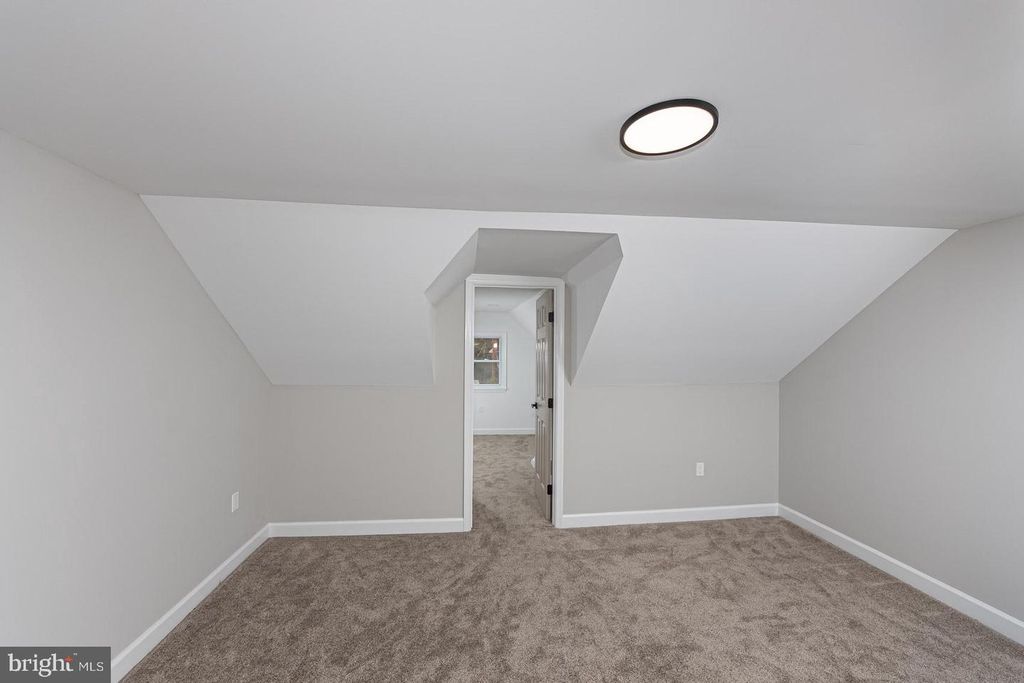 Image 29 of property listing at 3716 SYLVAN DR, Gwynn Oak, MD 21207