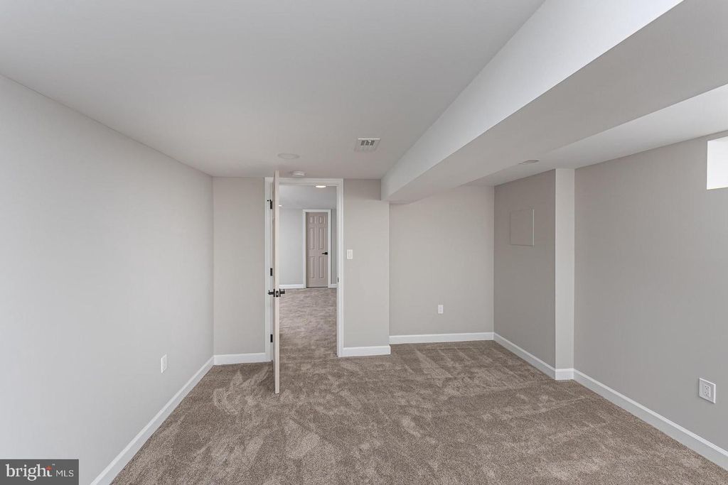 Image 39 of property listing at 3716 SYLVAN DR, Gwynn Oak, MD 21207