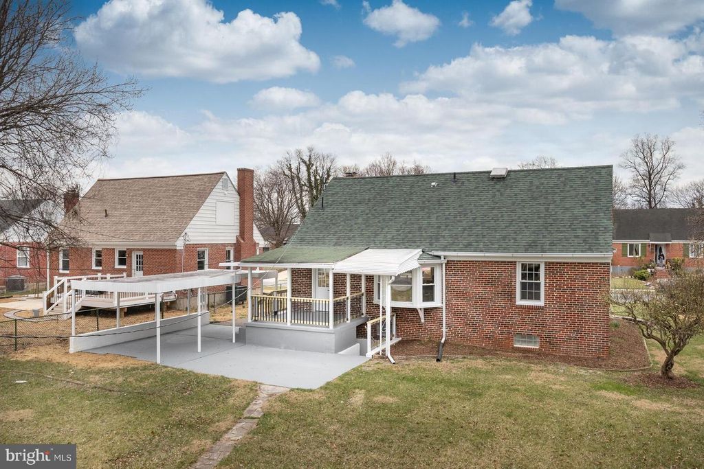 Image 44 of property listing at 3716 SYLVAN DR, Gwynn Oak, MD 21207