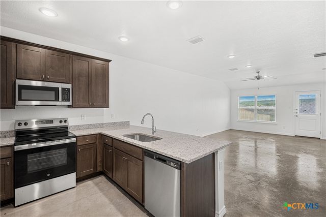 1214 Concord Drive B, Copperas Cove, TX 76522