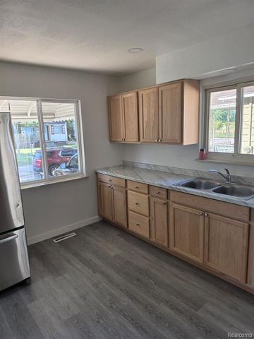 1126 Ossington Avenue, Flint, MI 48507