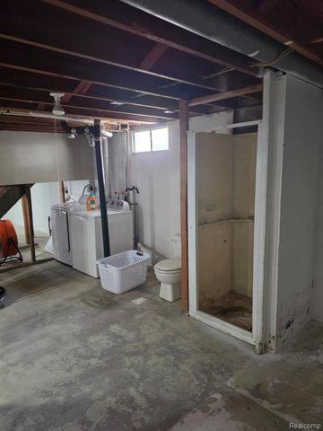 1126 Ossington Avenue, Flint, MI 48507
