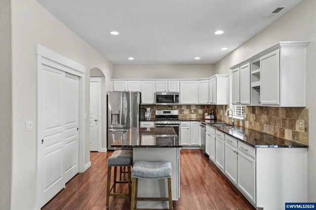 1032 Canal Av SE, Albany, OR 97322