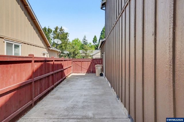 1032 Canal Av SE, Albany, OR 97322