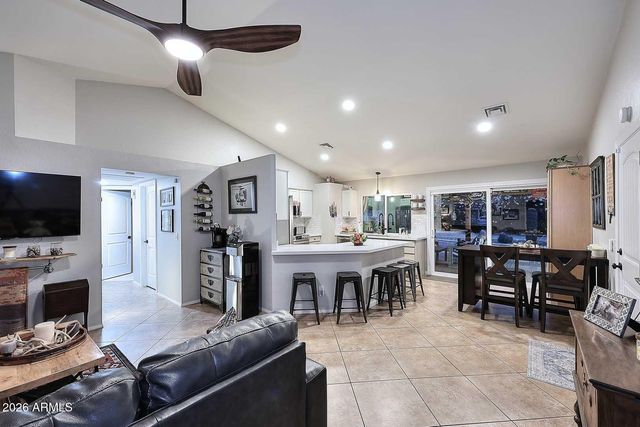 1521 E SHEFFIELD Avenue, Chandler, AZ 85225