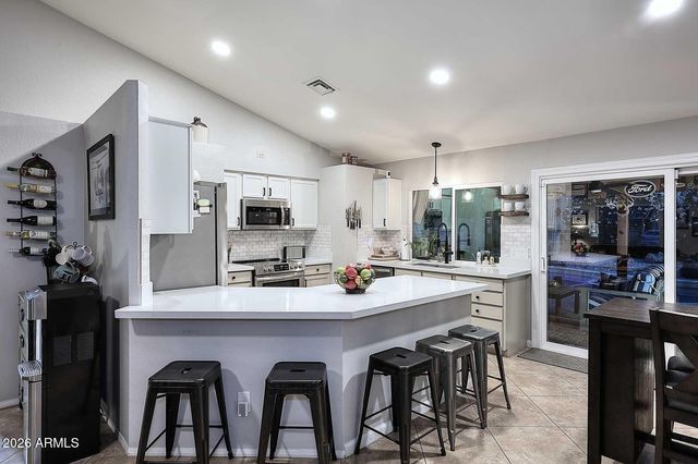 1521 E SHEFFIELD Avenue, Chandler, AZ 85225