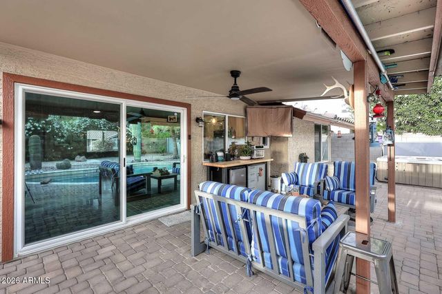 1521 E SHEFFIELD Avenue, Chandler, AZ 85225