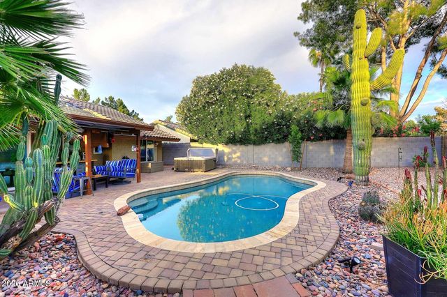 1521 E SHEFFIELD Avenue, Chandler, AZ 85225