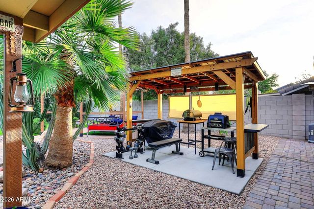 1521 E SHEFFIELD Avenue, Chandler, AZ 85225