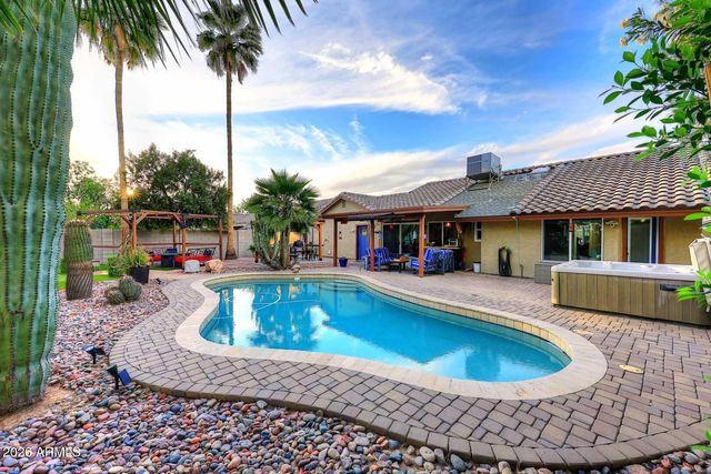 1521 E SHEFFIELD Avenue, Chandler, AZ 85225