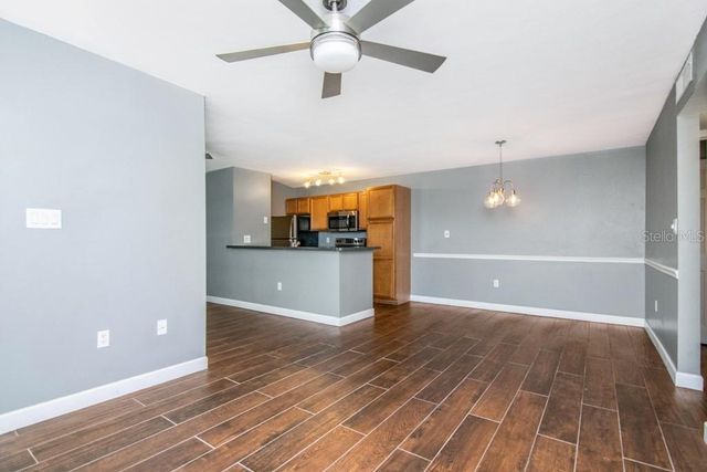 214 LAKE PARSONS GREEN 208, Brandon, FL 33511