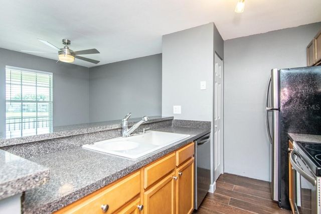 214 LAKE PARSONS GREEN 208, Brandon, FL 33511