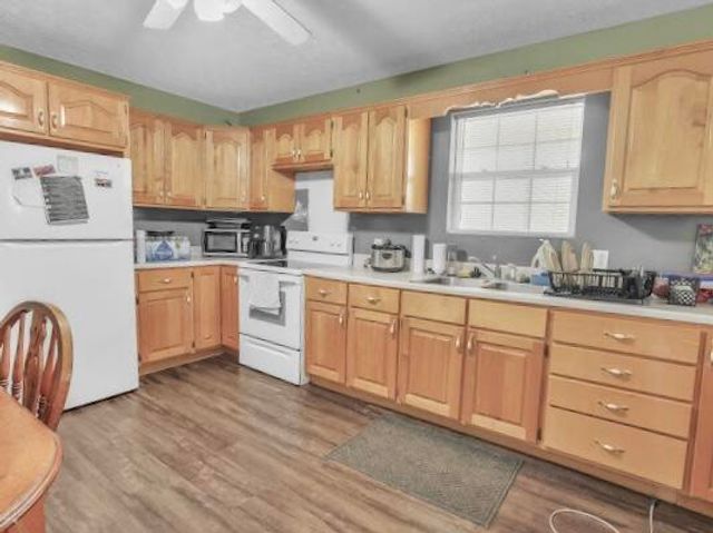 8690 Kentucky 1247, Eubank, KY 42567