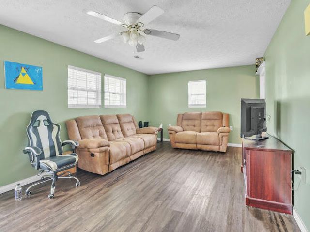 8690 Kentucky 1247, Eubank, KY 42567