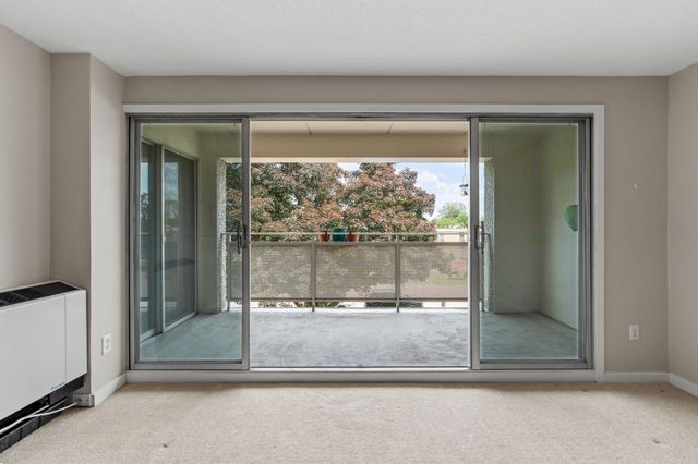 6450 York Avenue S 308, Edina, MN 55435