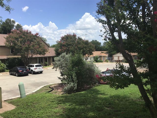 111404 NE Walnut Ridge DR 13, Austin, TX 78753