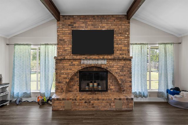 1049 W Moonlight Drive, Robinson, TX 76706