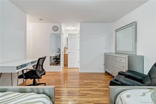 8 Elm Street 112, Spring Valley, NY 10977