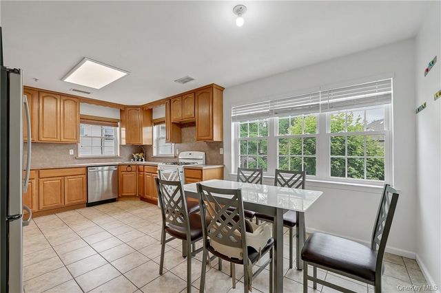 8 Elm Street 112, Spring Valley, NY 10977