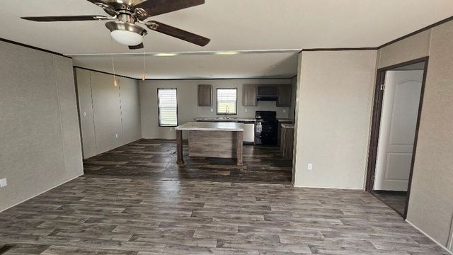 6901 Pr Henry, Shallowater, TX 79363