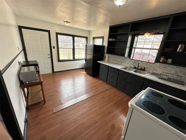 1809 9th Street, Brownwood, TX 76801