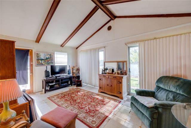 103 Dolly Drive, Mabank, TX 75156