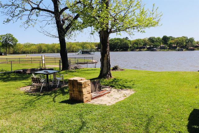 103 Dolly Drive, Mabank, TX 75156
