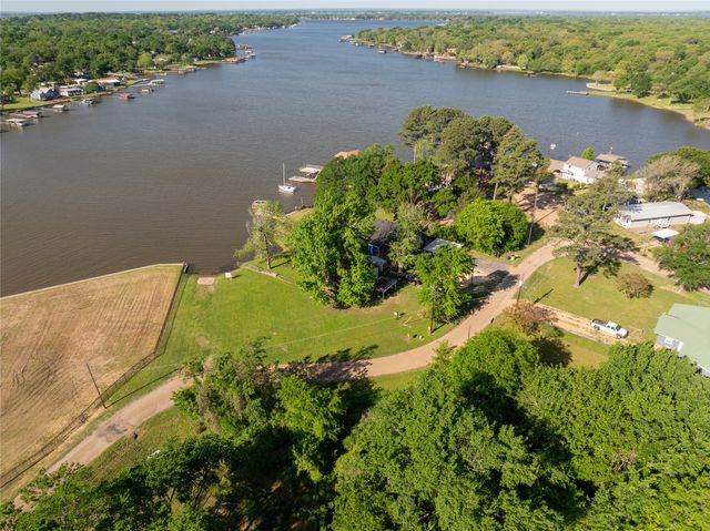 103 Dolly Drive, Mabank, TX 75156