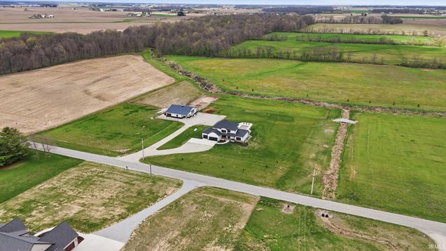 9680 N 220 E Road, Roanoke, IN 46783